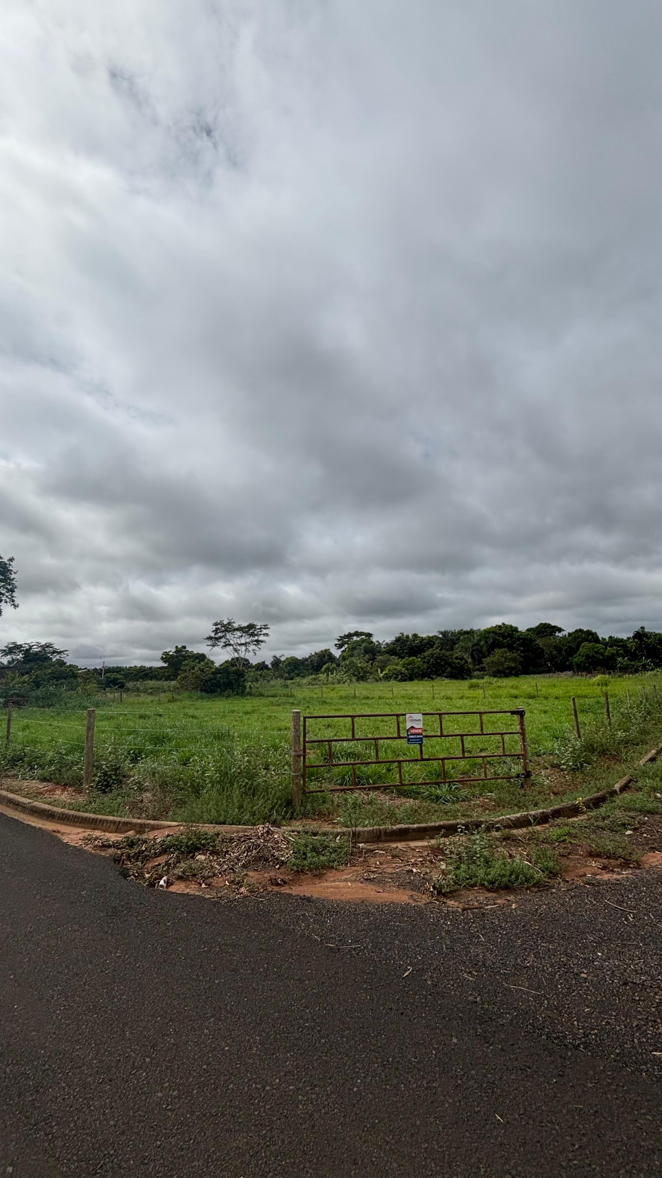 Terreno Espaçoso em Curva da Galinha - Thumbnail 2